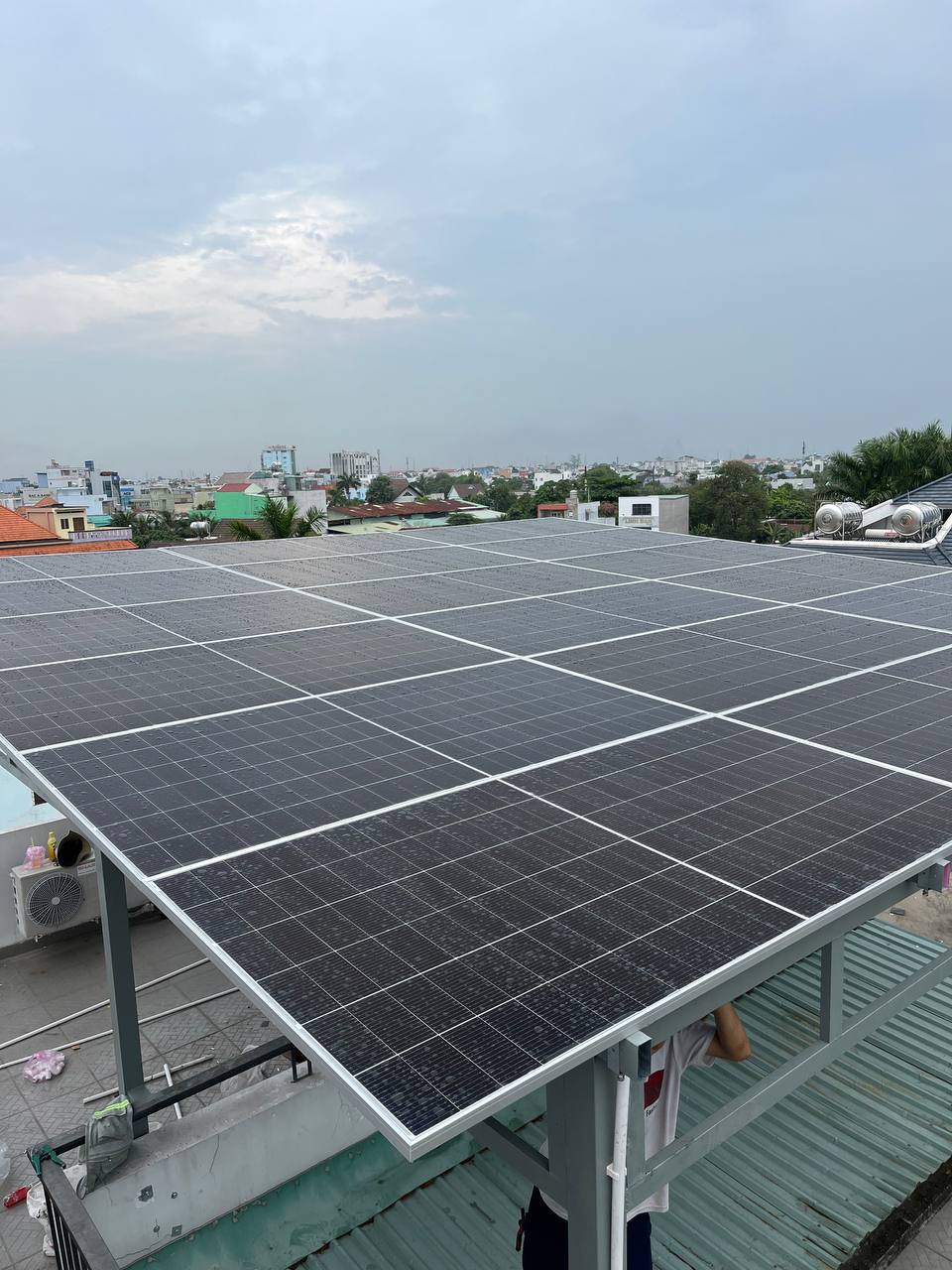 Nam Sơn Solar hoàn thành hệ thống điện mặt trời hybrid 10kW – lưu trữ 14.3kWh tại Hóc Môn, TP.HCM