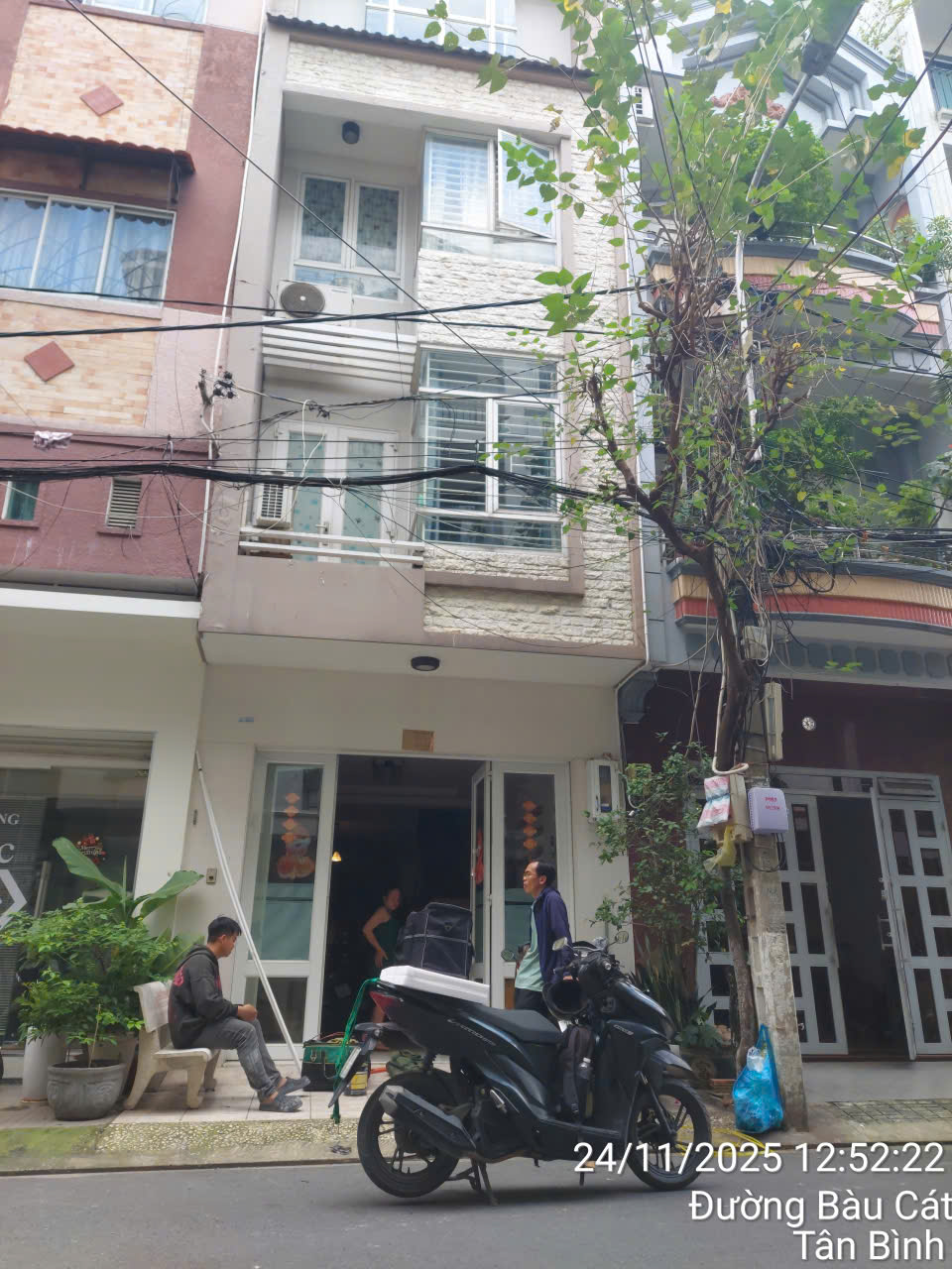 HOÀN THÀNH DỰ ÁN ĐIỆN MẶT TRỜI 6.55kWp + PIN LƯU TRỮ 14.3kWh TẠI BÀU CÁT 1 – TÂN BÌNH CŨ