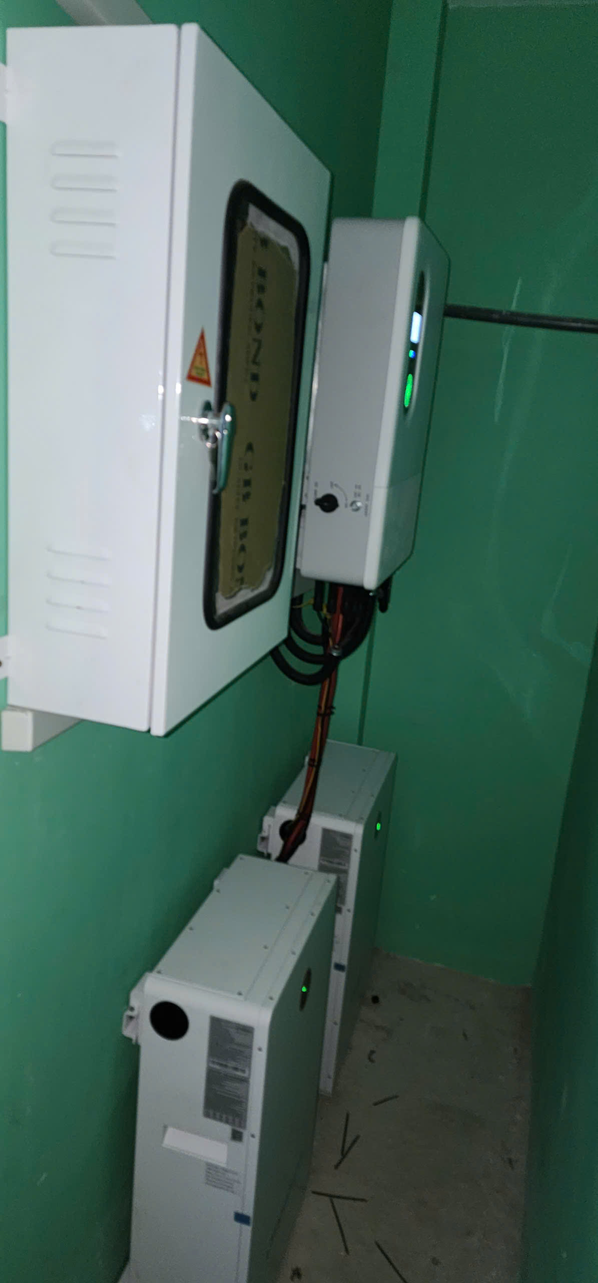 Hoàn thành dự án điện mặt trời 7.38kWp tiết kiệm 2.5–3 triệu/tháng & không lo mất điện