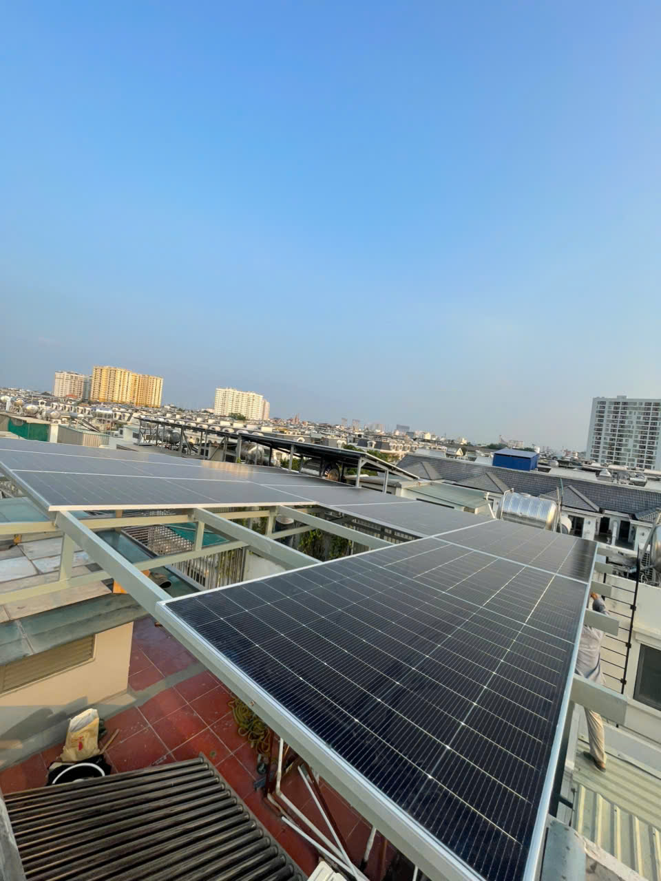 Gói Điện Mặt Trời Hòa Lưới 5kW – Giải Pháp Tiết Kiệm 1.5 – 2 Triệu Tiền Điện Mỗi Tháng